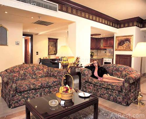 Pyramisa Suites Hotel & Casino 10